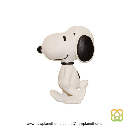 Figurita Snoopy caminando
